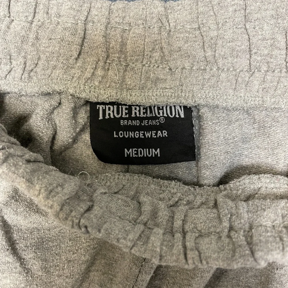 True Religion Loungewear Pants Mens 30x29.5 Gray Logo Fleece Lined Tapered Leg